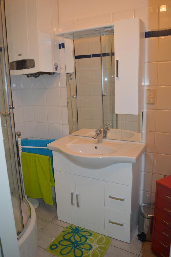Nette Altbauwohnung Nur 10 Min Von Der City Wien Exteriör bild