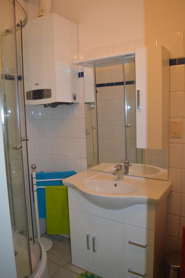 Nette Altbauwohnung Nur 10 Min Von Der City Wien Exteriör bild