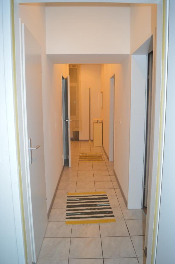 Nette Altbauwohnung Nur 10 Min Von Der City Wien Exteriör bild