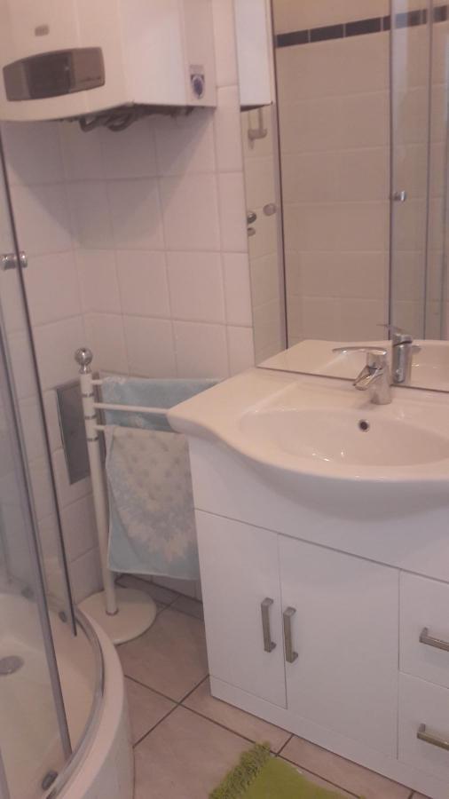 Nette Altbauwohnung Nur 10 Min Von Der City Wien Exteriör bild